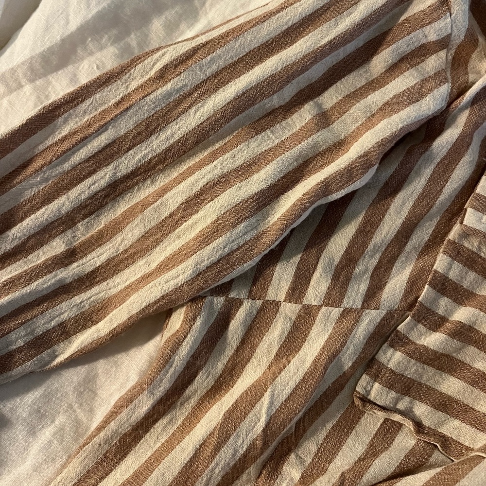 Flowy button down - Picture 2 of 2